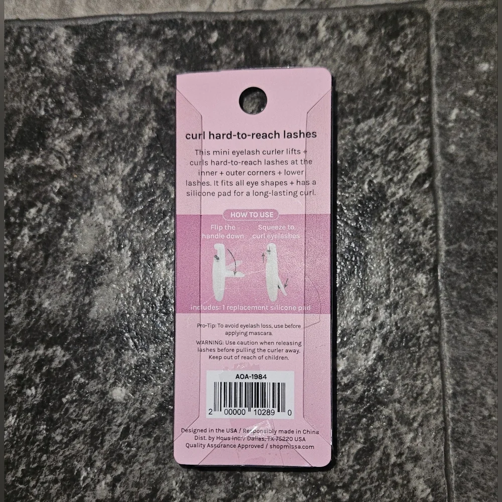 Detail Mini Eyelash Curler + Replacement BNIB